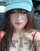 青青草成人免费视频-青青草，成人世界的一抹绿意