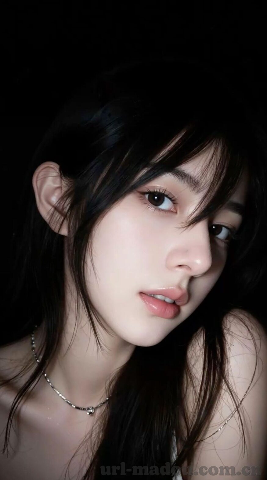 人妻x人妻-探寻人妻的多元面貌，爱、责任与自我成长